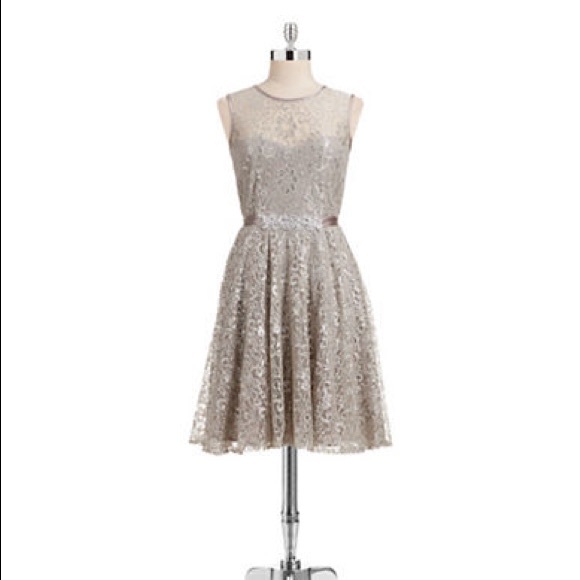 Betsy & Adam Metallic Lace Prom Dress Size 4 EUC - Picture 1 of 8